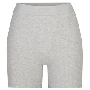 Skims Boxer Size Medium in Heather Gray